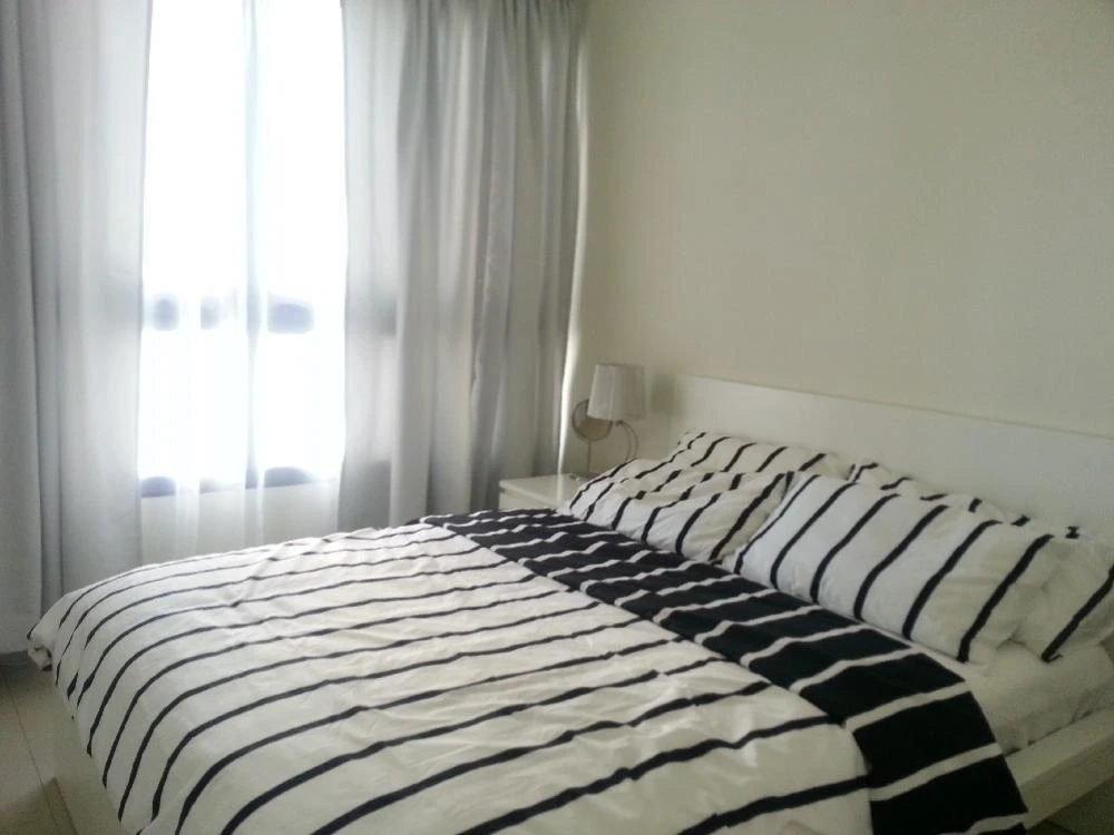 For rent, Zire Wongamat, a nice room, comes with complete decorations. If interested, hurry and book now.
