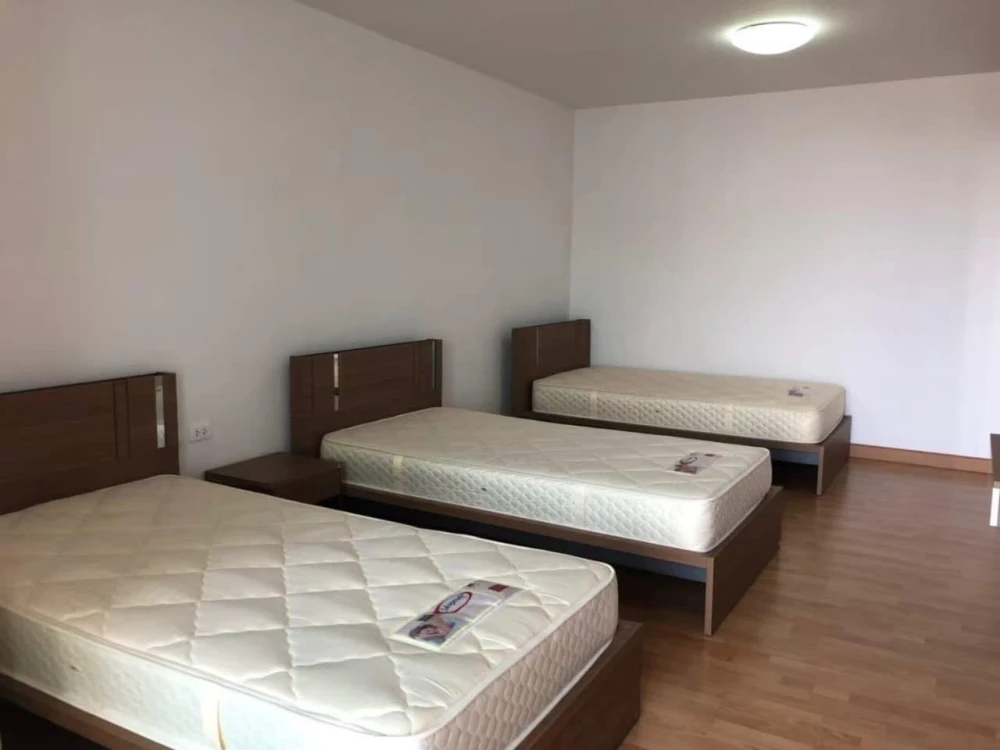 For rent: City Home, Tha Phra Intersection, large room, comfortable, lots of usable space. If you don't book, you'll regret it later.