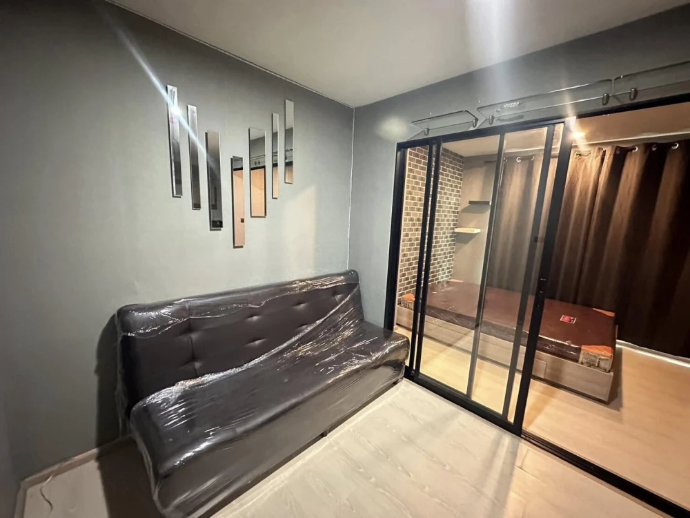 For rent: The Excel Groove Lasalle 52, decorated with beautiful wallpaper, ready to move in, complete set of equipment in the room, hurry and grab it