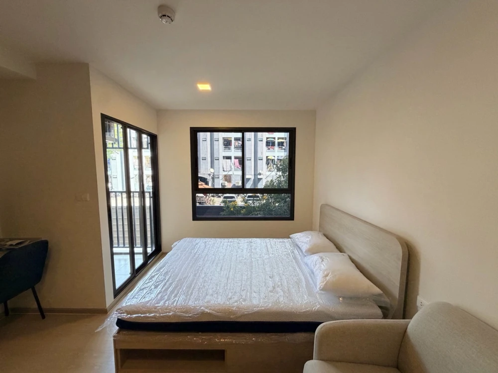 For rent: D Condo Air Lat Krabang. Nice room, fully furnished with appliances. Just bring your suitcase and move in! Don't wait, book now!
