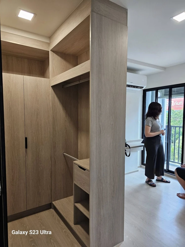 For rent: D Condo Hype Rangsit, 6th floor, fully furnished room, move in with your bags immediately. Book now, don't miss out.