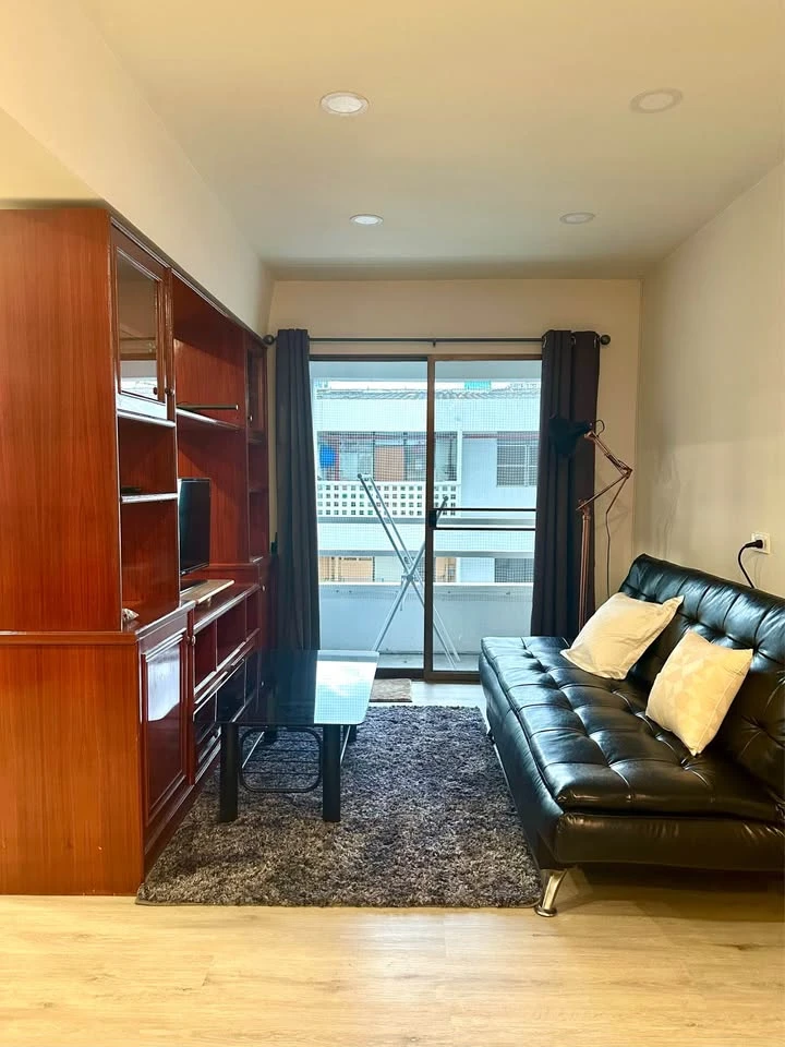 For rent: Thonglor Tower, 2 bedrooms, 2 bathrooms, fully furnished, don't miss it!