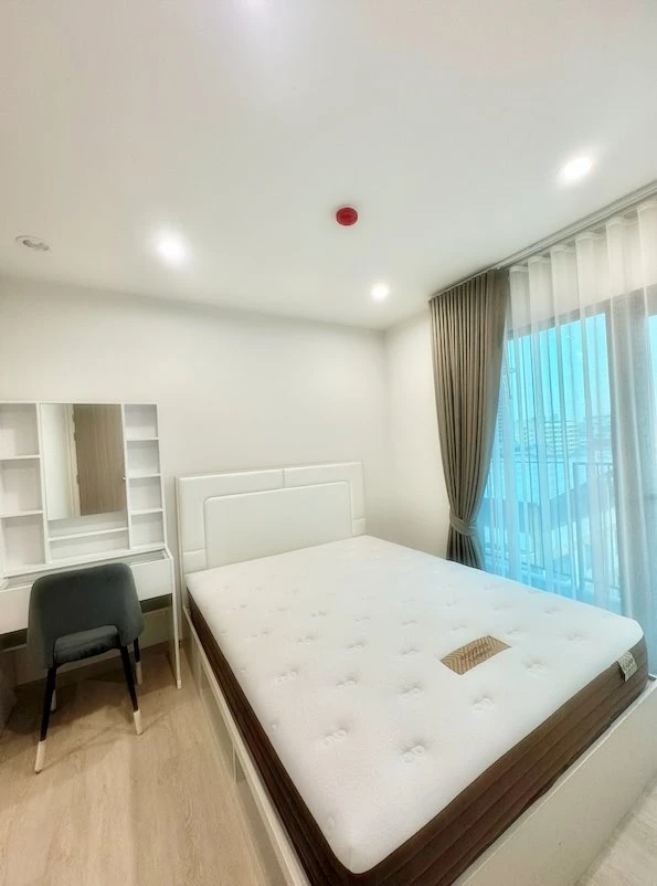 For rent!! Thana Astra Sathorn-Chan 7th floor, swimming pool view, beautiful room, bring your bags and move in immediately, don't miss it!!