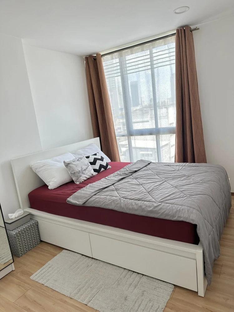 For rent: Notting Hill The Exclusive Charoen Krung, 7th floor, large usable area, 2 bedrooms, fully furnished, must book.