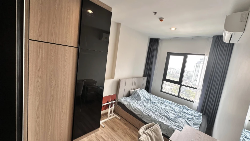 For rent: Niche Mono Sukhumvit-Bearing, beautiful city view room, 2.7 meter high ceiling, airy and comfortable, ready to move in, hurry and book now.