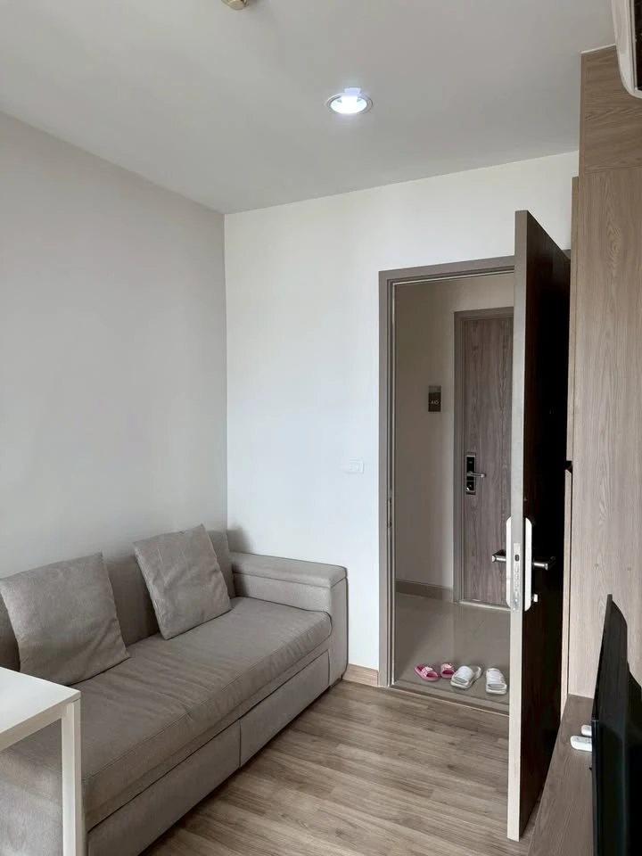 For rent: Niche Mono Sukhumvit-Bearing. Beautifully decorated, fully furnished, and equipped with all appliances. Ready to move in.