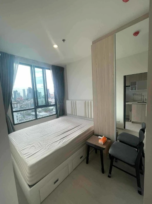 For rent: New Noble Ratchada-Ladprao, fully furnished, built-in furniture throughout the room. If you don't reserve, you'll miss out!