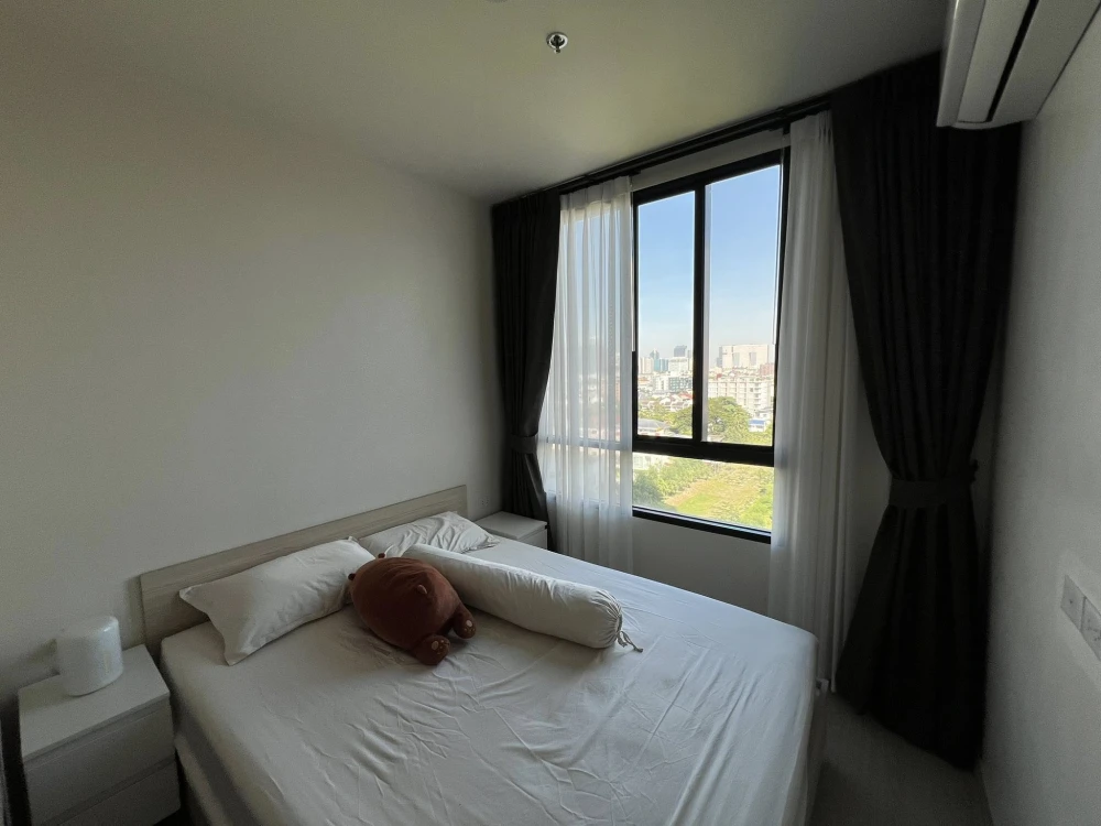 For rent: New Noble Ratchada-Ladprao, beautiful room, just the right size, separate bedroom and living room, move in now!