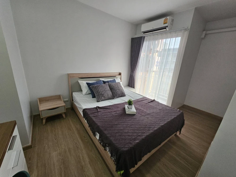Plum Condo Park Rangsit for rent. Beautiful and comfortable room. Book now!!
