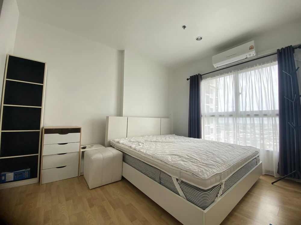 For rent: Parkland Taksin - Tha Phra, 24th floor unit with excellent ventilation. Fully furnished with complete functionality. Book now!