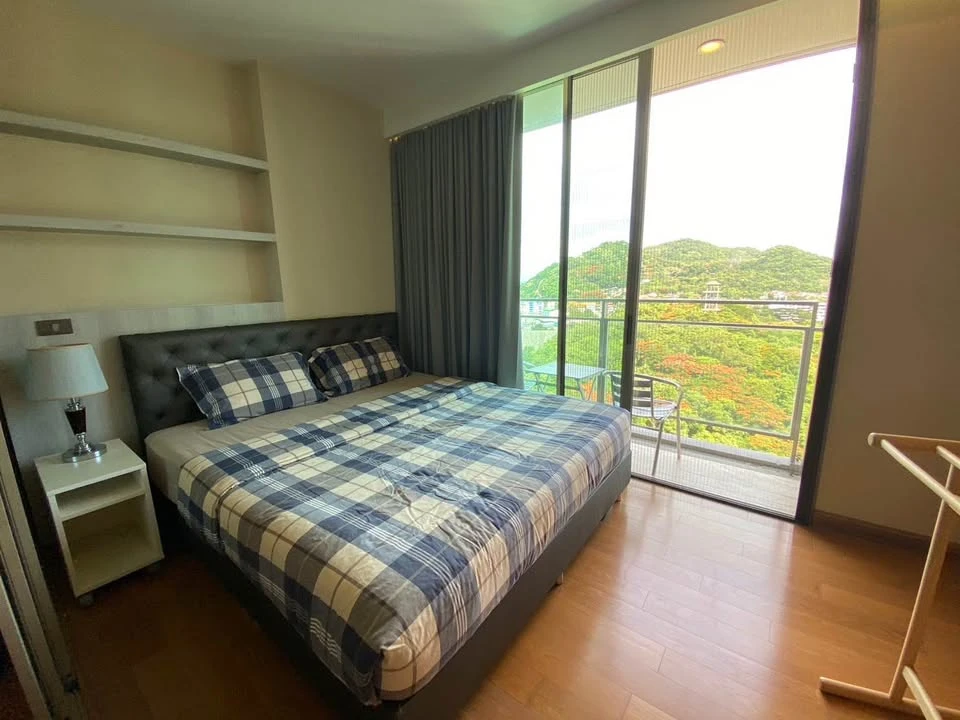 For rent: Marina Bay Front Sriracha, high floor, ready to move in, fully furnished, spacious and comfortable. Hurry and reserve now!