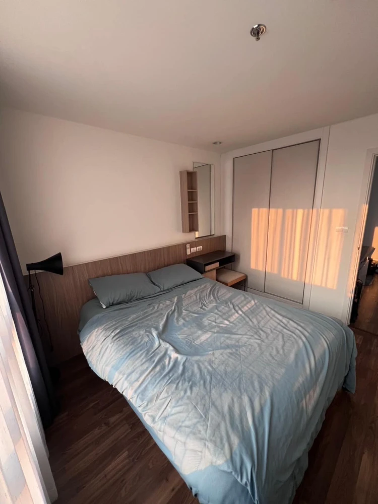 For rent, U Delight Ratchavipa, 18th floor, fully built-in, many amenities in the room, just bring your bags and you're ready to move in.