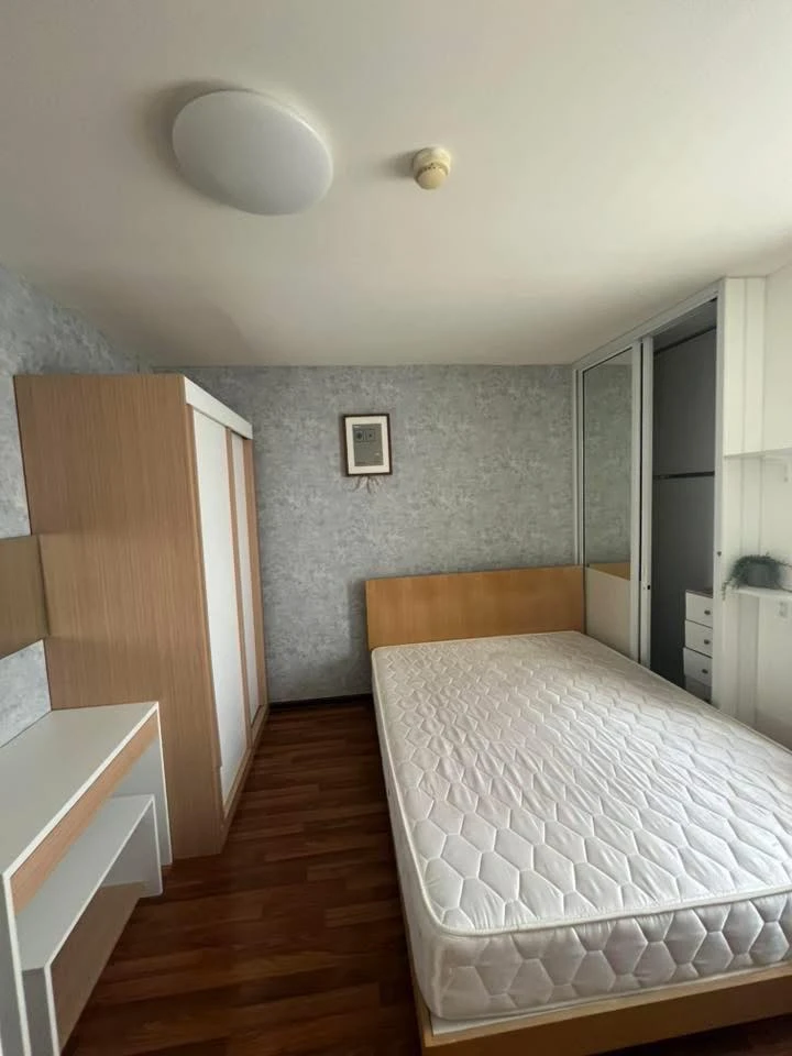 For rent: U Ratchayothin, 44 sq m, fully furnished and ready to move in (8th floor, corner unit). Highly recommended!