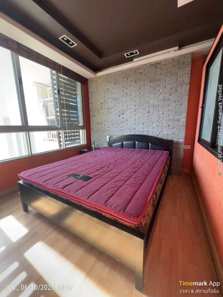 For rent: Ratchada City 18. Spacious room, stylishly decorated. Ready to move in immediately!