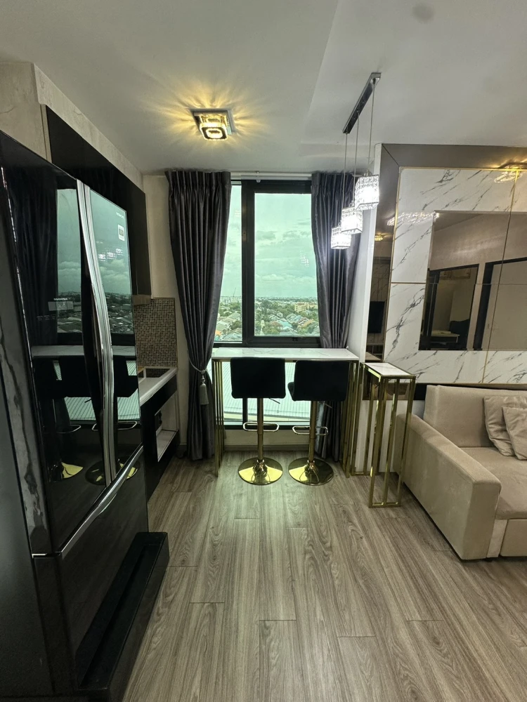 For rent, Rich Park Terminal, Phahonyothin 59, beautifully decorated room, nice to live in. Plus all electrical appliances. Reserve first, get first.