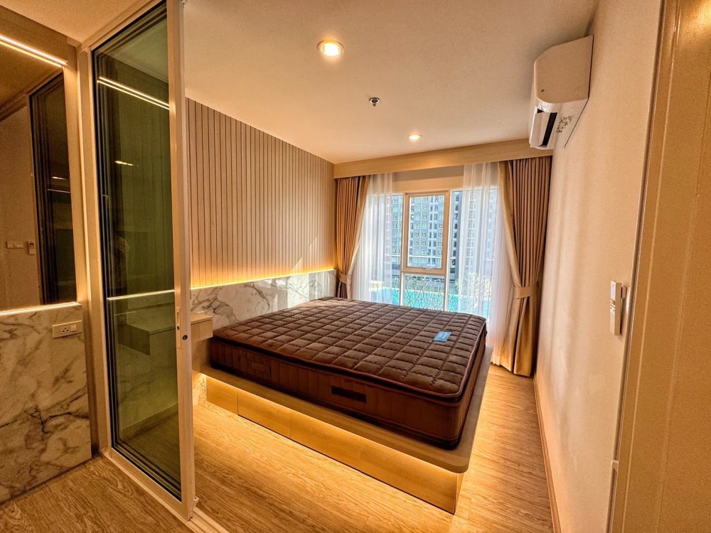 For rent: Regent Home Bangna. Nicely decorated room with full built-in furniture and appliances. Don't miss out!