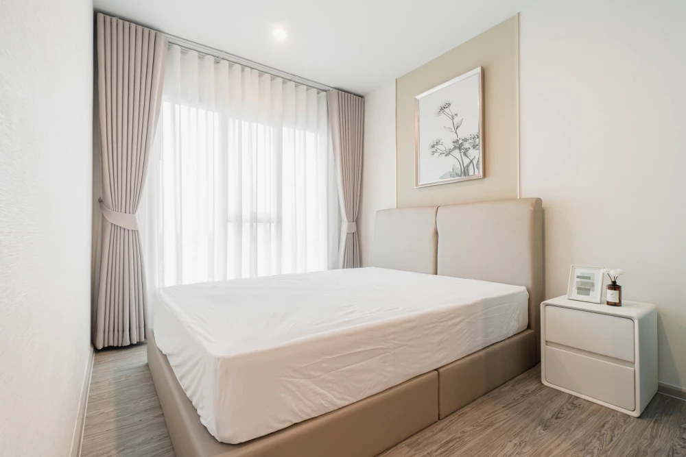 For rent: Regent Home Bangna, high floor, view of Bang Krachao River bend, Chao Phraya River, Bhumibol Bridge, beautifully decorated, modern.