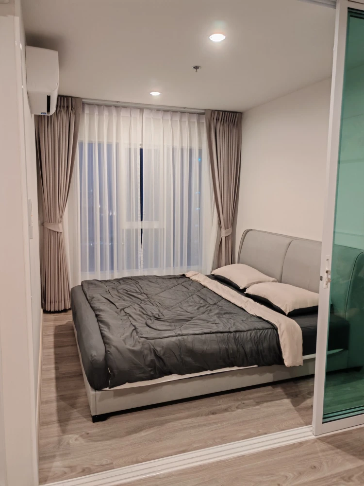 For rent: Regent Home Bangna, a lovely room, built-in cabinets, a beautiful view, what are you waiting for?
