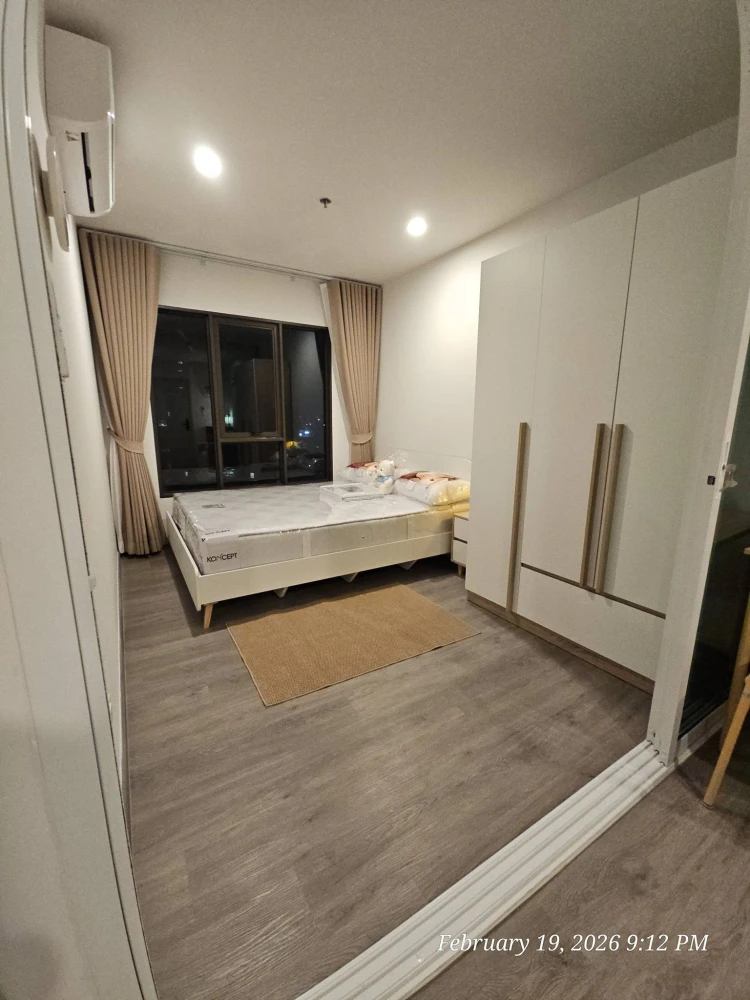 For rent: Regent Home Wutthakat. Bedroom view of the Phra Pathom Chedi, room located away from the noise of the diesel train, north-facing with good v