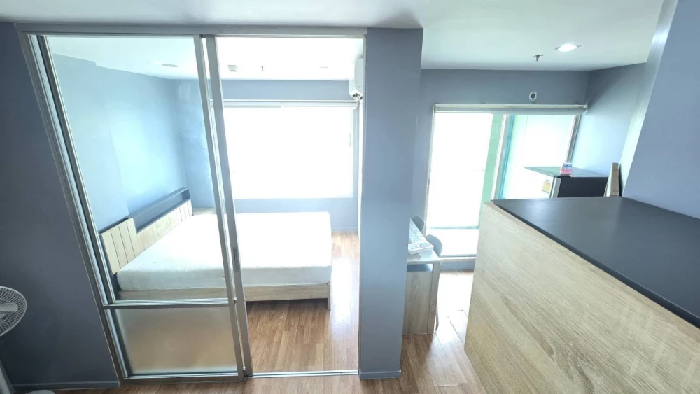 For rent: Lumpini Park Phetkasem 98, ready-to-move-in unit with full furniture, affordable price. Book now!