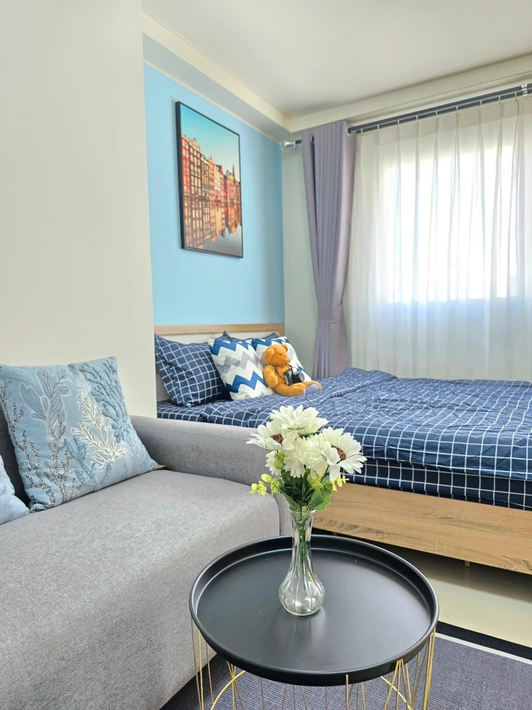 For rent: Lumpini Condo Town, Chonburi - Sukhumvit, 7th floor, corner room, beautiful room, fully furnished, very comfortable, book now, urgently.