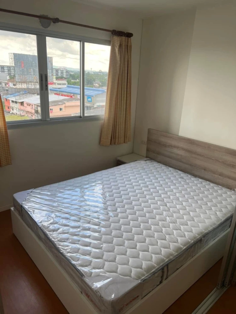 For rent: Lumpini Condo Town, North Pattaya, Sukhumvit. Pool view balcony, super chill atmosphere, at a comfortable price. Don't miss it!
