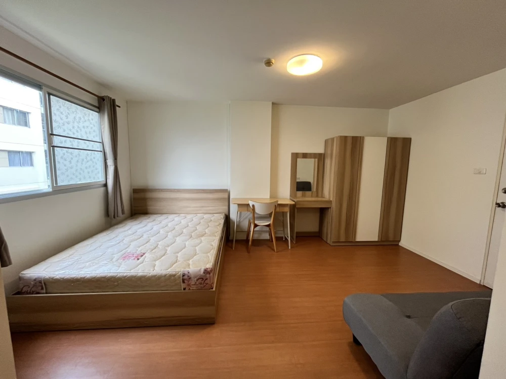 For rent: Lumpini Township Rangsit - Khlong 1, 4th floor, nice room, fully furnished, reserve now.