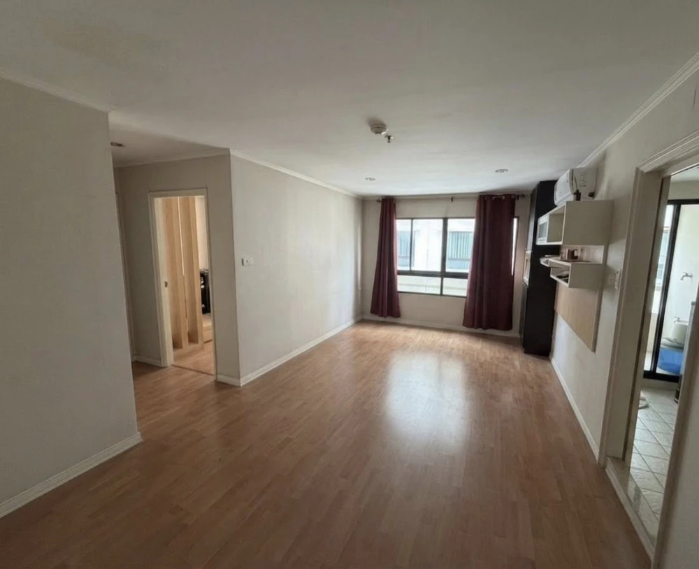 For rent: Lumpini Phahol-Sutthisan, Building B, 19th floor, large 2-bedroom unit, fully furnished. Book now!