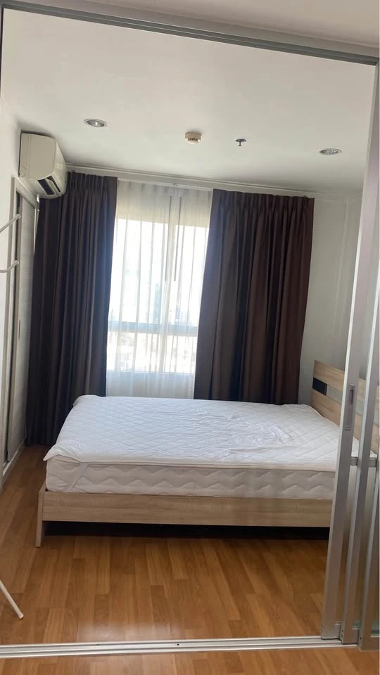 For rent: Lumpini Park Rama 9-Ratchada, Building B, 16th floor, 26 sq.m., city view, fully furnished. Highly recommended!