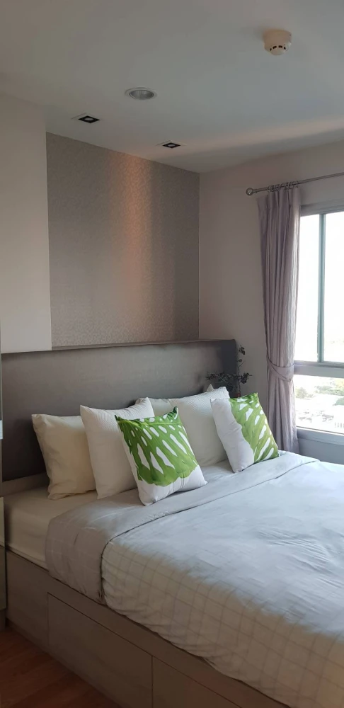 For rent: Lumpini Park Phetkasem 98, high floor room, ready to move in, fully furnished, just bring your suitcase and move in. Hurry and book now befo