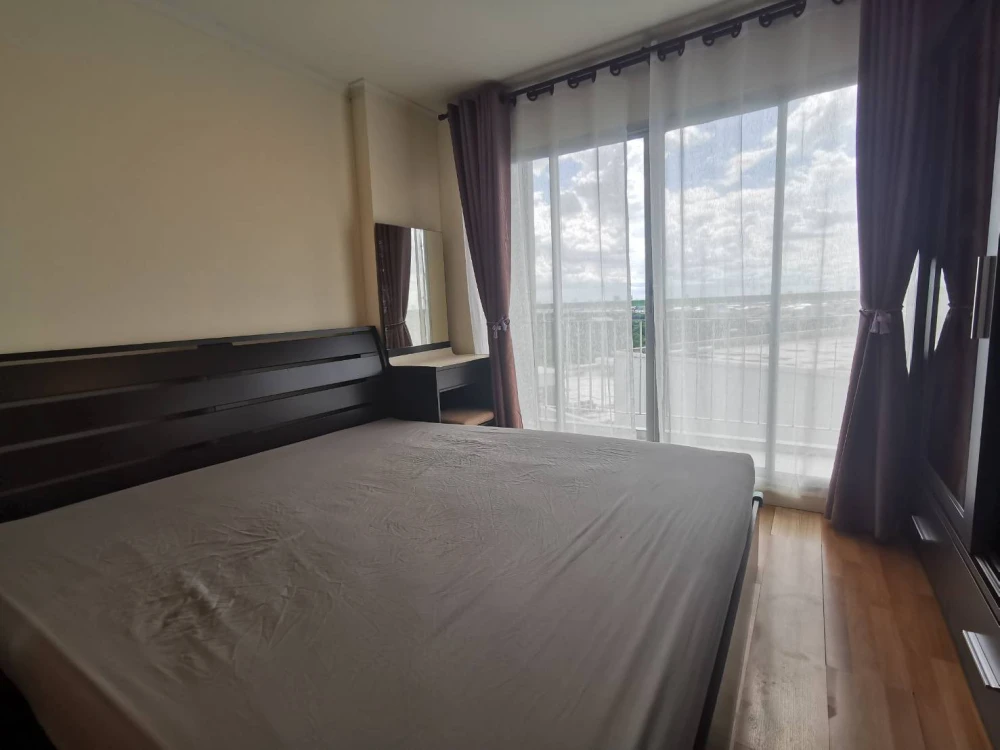 For rent: Lumpini Place Ramintra-Lak Si, room with no view blockage, 14th floor, 100% blackout curtains, comfortable sleep, reserve now.