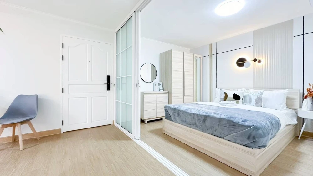 For rent: Lumpini Place Suanplu-Sathorn, a nice room, spacious, reserve now before it's too late++