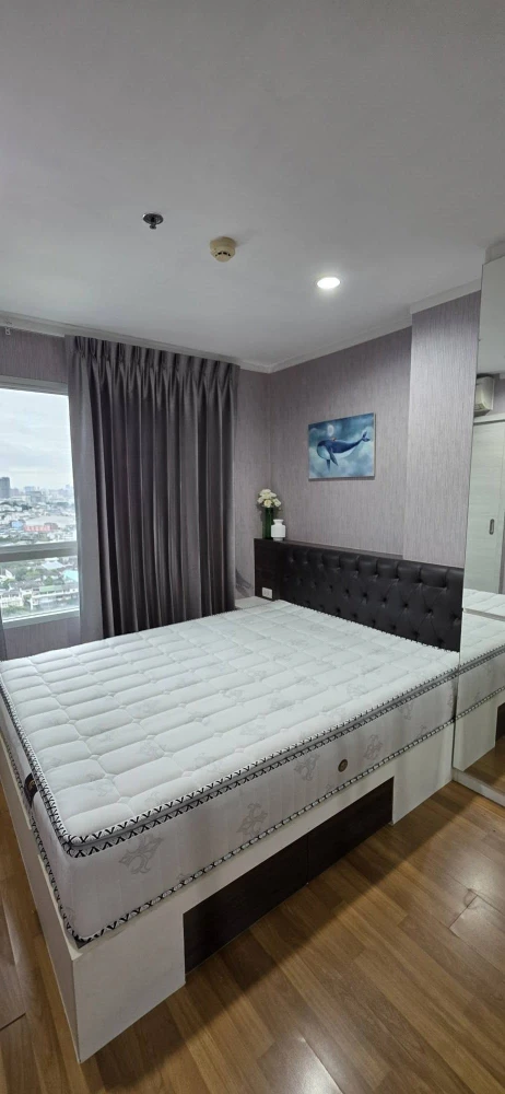 For rent: Lumpini Place Suksawat - Rama 2, corner room, built-in throughout, fully furnished, private, don't miss out!