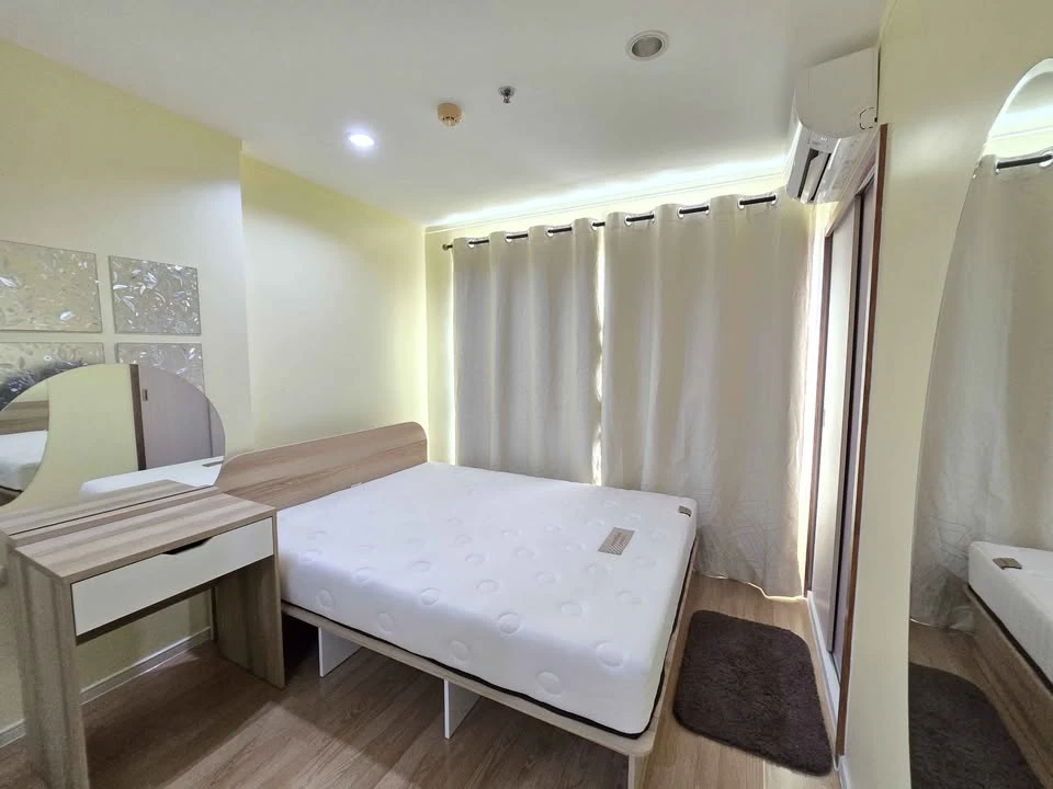 For rent: Lumpini Mega City Bangna, Building A, next to the road, fully decorated room with a nice tone, first come first served.