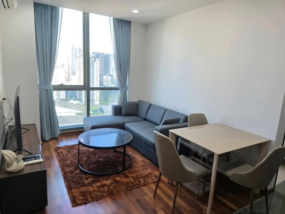 For rent: Wish Signature Midtown Siam, high floor, city view, fully furnished. Book now!