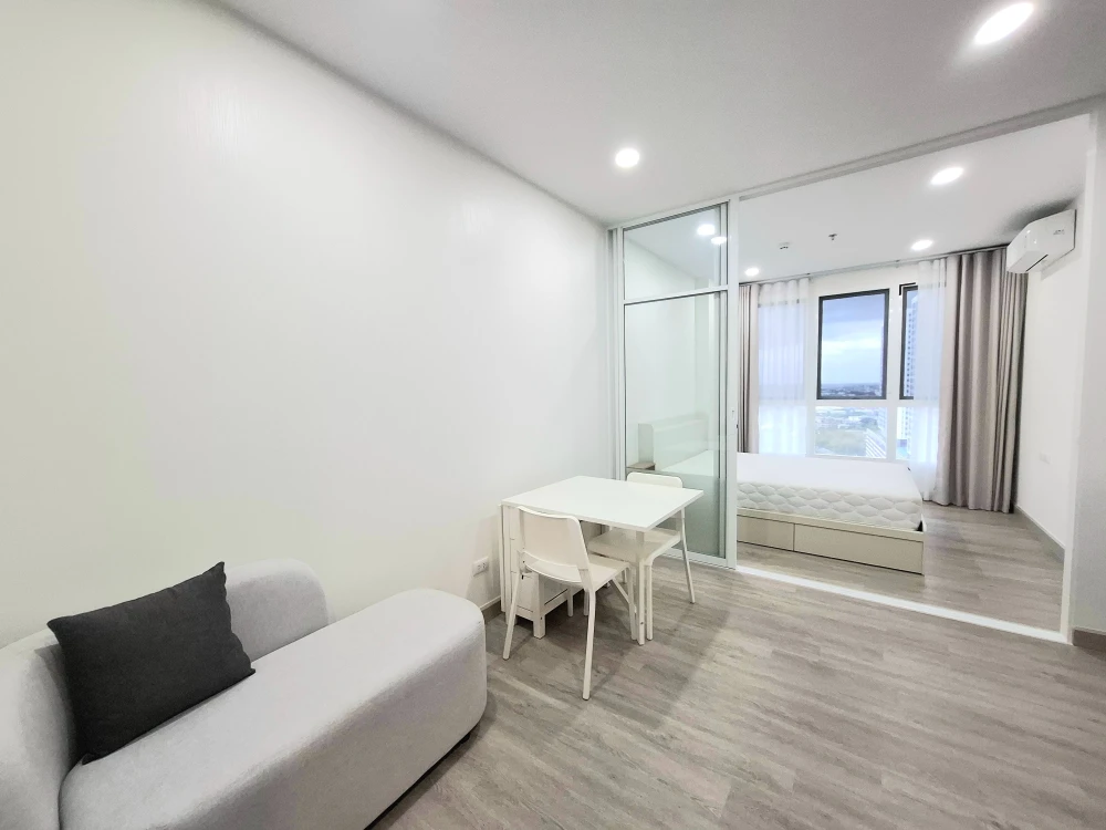For rent: Supalai Loft, Phasi Charoen Station, 21st floor, nice room, fully furnished, reserve now, don't miss out!