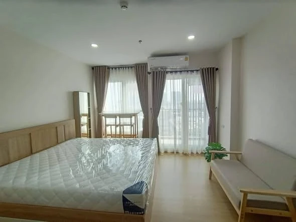 For rent: Supalai Veranda Ramkhamhaeng. Nice unit, high floor, fully furnished. Book now!