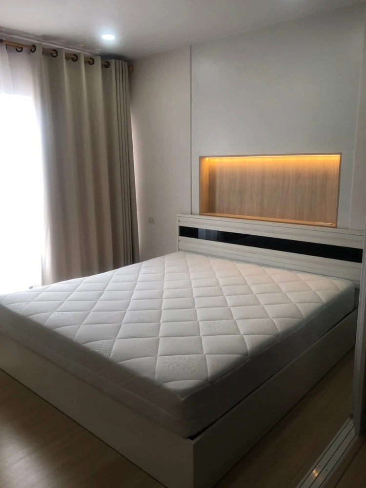 For rent: Supalai Veranda Ramkhamhaeng. Nicely decorated unit with high-quality built-in furniture. Everything you need is here. Book now before it's