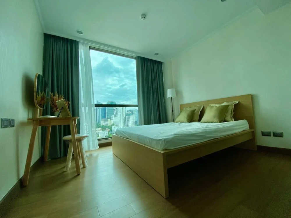 For rent: Supalai Oriental Sukhumvit 39, ready to move in, fully furnished, spacious and comfortable room, reserve now.