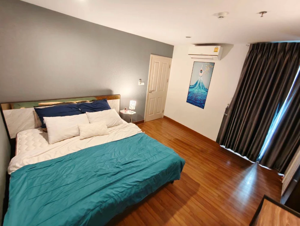 For rent: Regent Home 27 combined unit, corner room with garden view, fully furnished with appliances. Book now, don't miss out!