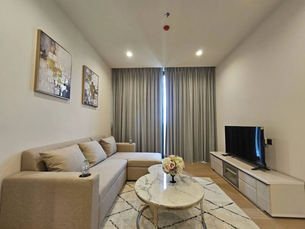 For rent, Anil Sathorn 12, 32nd floor, very tall, fully decorated, simple but very comfortable, complete in one place, book now.