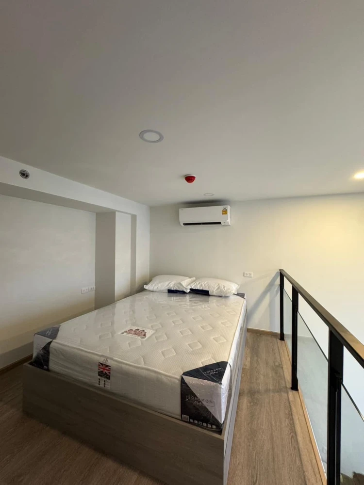 For rent: Origin Plug and Play Nonthaburi Station, 29th floor, corner room, best view. I tell you, you must not miss it.