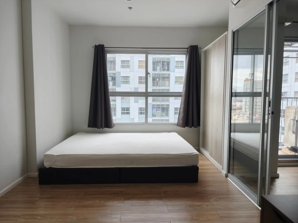 For rent!! Izzy Condo Suksawat, 20th floor, swimming pool view, beautiful room, fully furnished, ready to move in. Reserve now!!