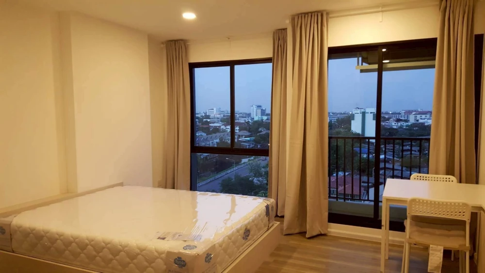 For rent: Kensington Kaset Campus, studio room, 9th floor, fully furnished with electrical appliances. Book now, get it first.