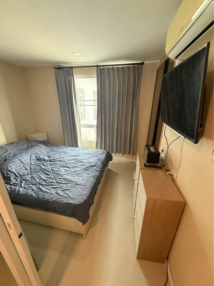 For rent: JW Condo Add Don Mueang, breezy all day, not hot, fully furnished, close to food sources, you won't go hungry for sure.