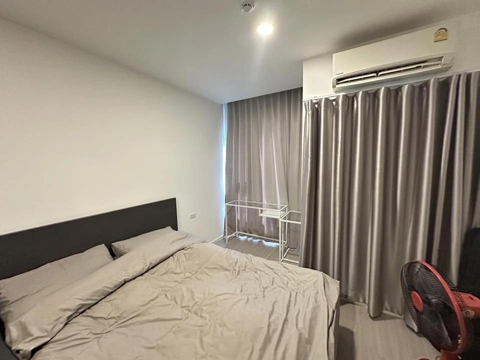 For rent: Denim Chatuchak Studio room, 3rd floor, Building C, fully furnished and equipped with electrical appliances. You must get it!!