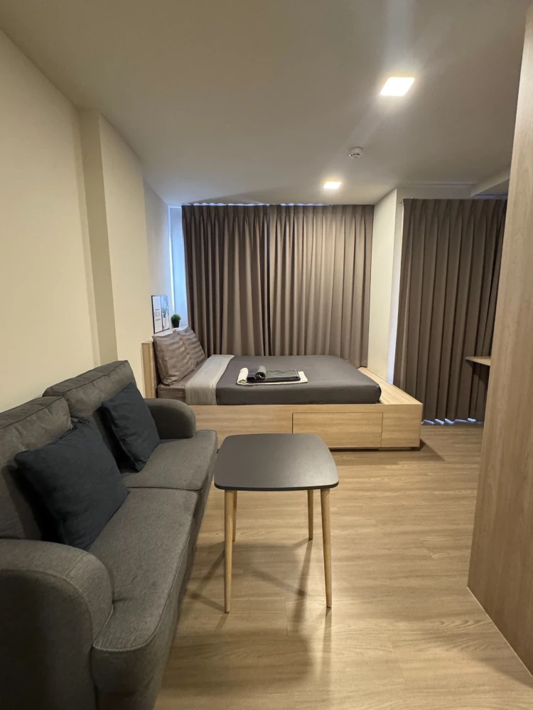 For rent or sell: The Move Bangna, a lovely room with complete furniture and appliances, plus an affordable price. Don't miss out!