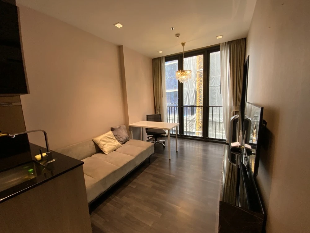 For rent: The Line Asoke Ratchada, fully furnished, very comfortable, just bring your bag and move in.