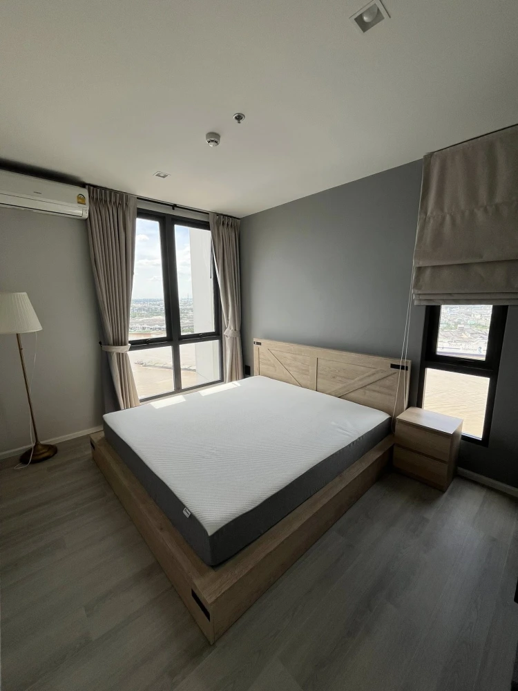 For rent: The Key Rama 3, large room, comfortable living, lots of usable space, 26th floor, river view. Hurry and reserve before you miss your chance.