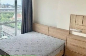 For rent: The Selected Kaset-Ngamwongwan, corner unit with pool view, private and away from the road. Don't miss out!